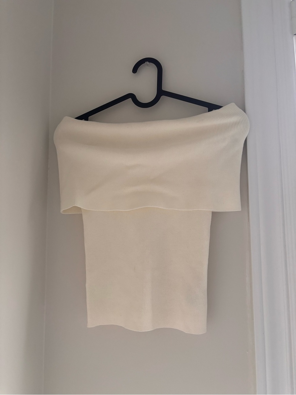 Aritzia Off-Shoulder Ribbed Sweater Top